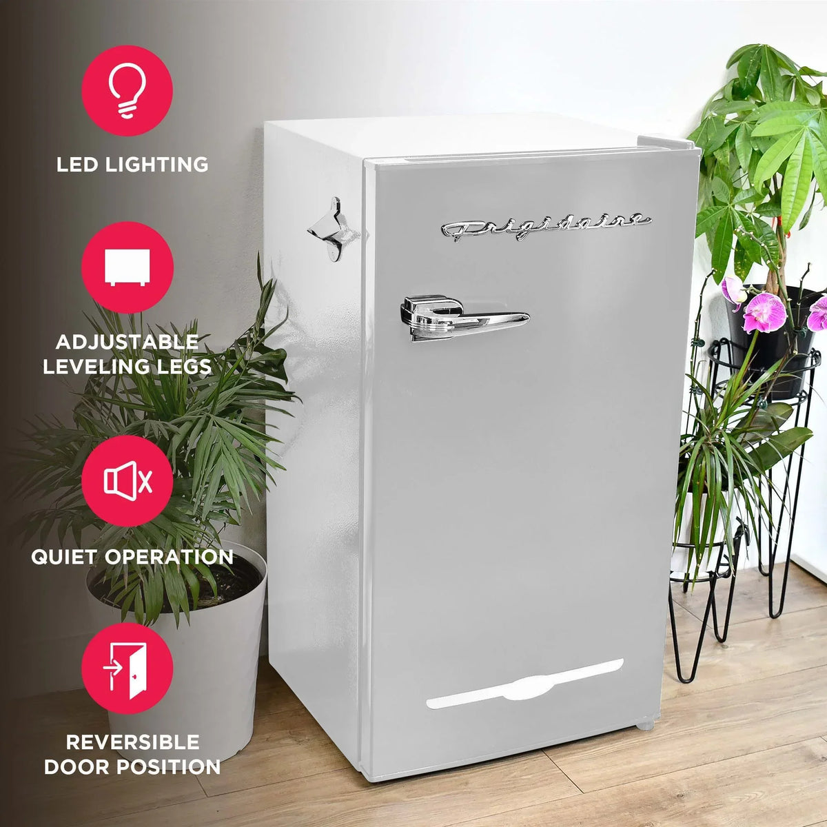 Nouveauté 2026 – Réfrigérateur de bar rétro Frigidaire EFR376-C-PINK 3,2 pi³ (rose), 65 watts, avec ouvre-bouteille latéral