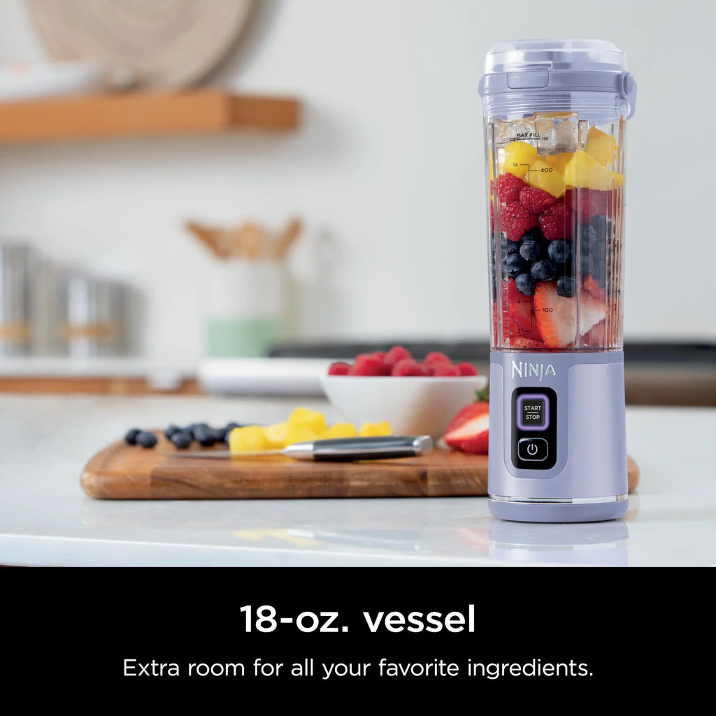 Nouveauté 2026 – Blender portable Ninja Blast , sans fil, bol de 532 ml (18 oz), blender individuel pour milkshakes et smoothies, sans BPA, couvercle étanche et bec verseur, rechargeable par USB-C, pièces compatibles lave-vaisselle, violet métallisé