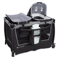 Nouveauté 2026 – Parc pour bébé Simply Smart Nursery Center de Baby Trend avec berceau et sac de transport - Gris murmure