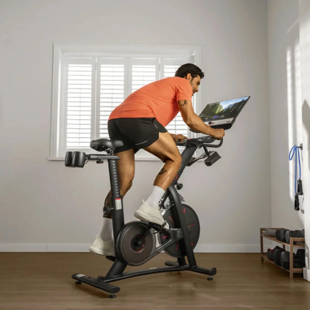 Nouveauté 2026 – Vélo d'exercice magnétique YESOUL G1 Plus avec écran HD rotatif de 21,5 pouces, 100 niveaux de résistance, transmission silencieuse, selle ventilée, pour le cyclisme en intérieur à domicile