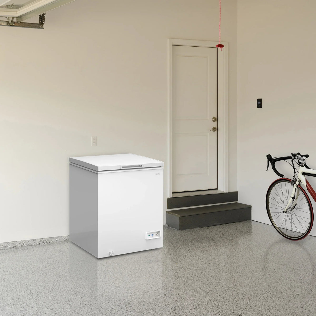 Nouveauté 2026 – Congélateur coffre Avanti Garage Ready , capacité de 5 pi³, en blanc (?CF5F0W