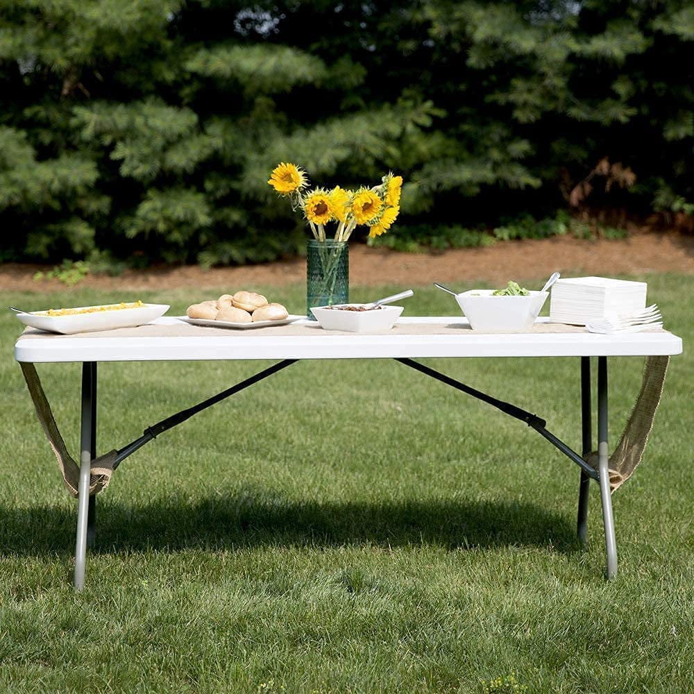 Nouveauté 2026 – Table pliante portable de 2,4 m (8 pi) en plastique blanc, idéale pour l'intérieur et l'extérieur, parfaite pour les fêtes, les pique-niques et le camping. Disponible en 4,2 m (4 pi), 1,8 m (6 pi) et 2,4 m (8 pi