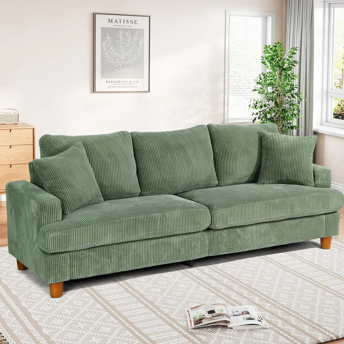 Nouveauté 2026 – Canapé 3 places en velours côtelé 221 cm (87 pouces), avec assises extra profondes, confortable et rembourré, idéal pour le salon. Comprend 2 coussins et est disponible en vert