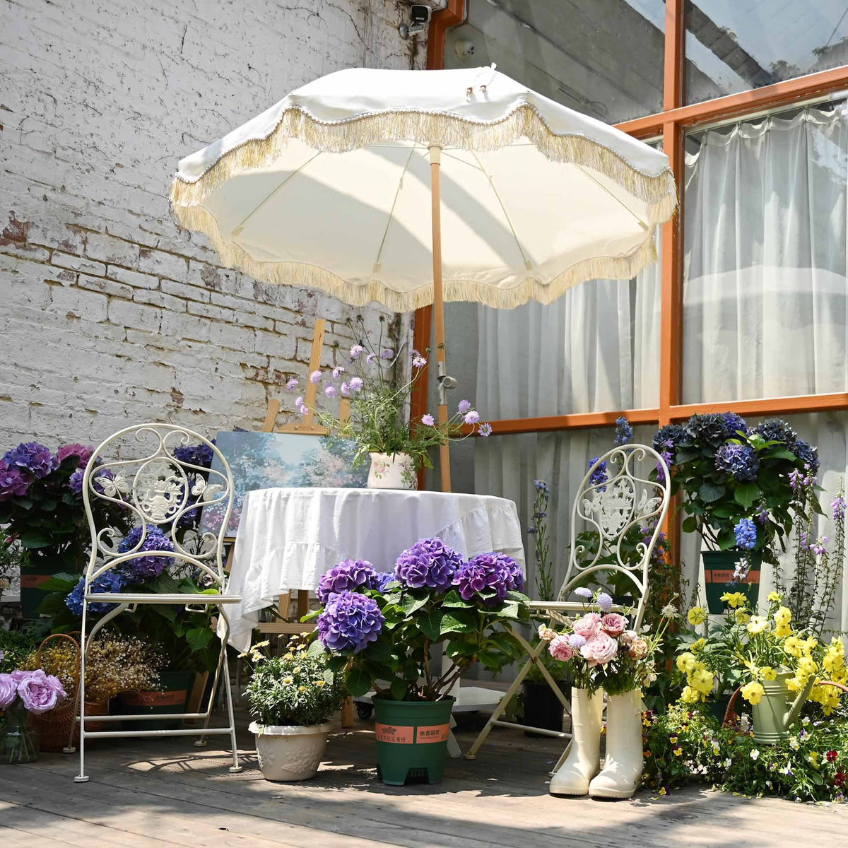 Nouveauté 2026 – Parasol de terrasse LAGarden de 1,8 m à franges et pompon, style Jazz Age, en bois, protection UPF50+, beige avec pompon doré, modèle : JZ6-01