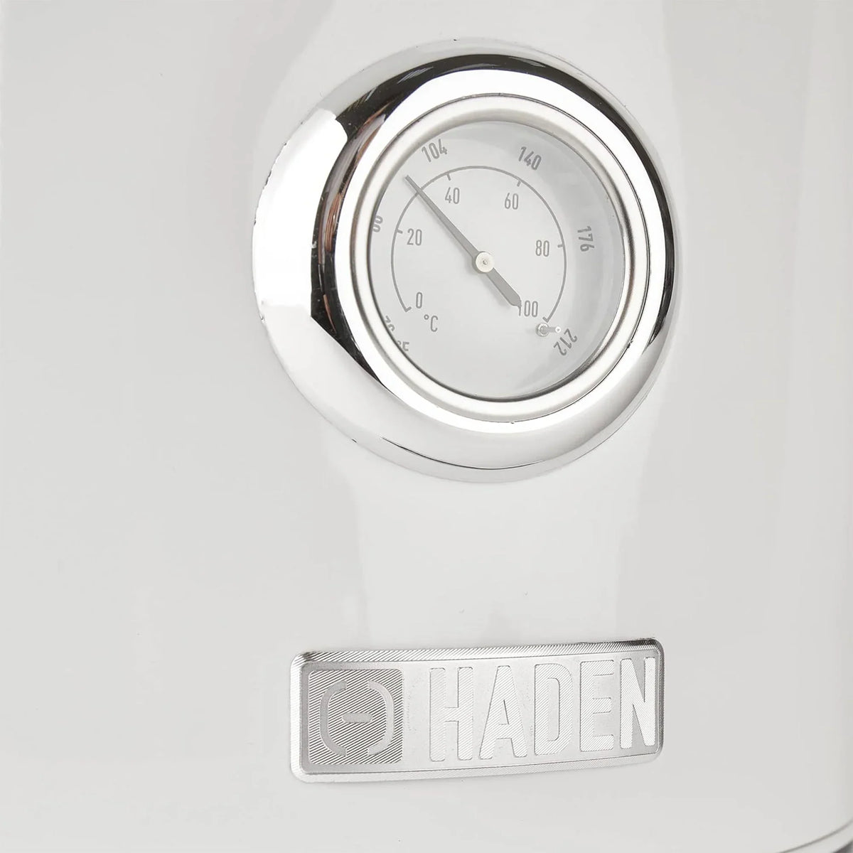 Nouveauté 2026 – Bouilloire électrique Haden Dorset 1,7 litre avec socle, mastic et chrome