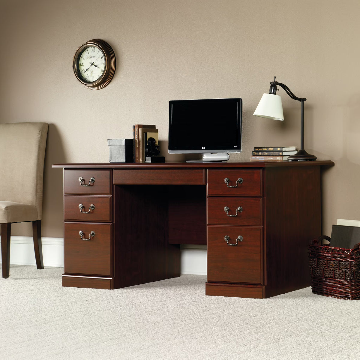 Nouveauté 2026 – Bureau d'ordinateur Sauder Heritage Hill , finition cerisier classique
