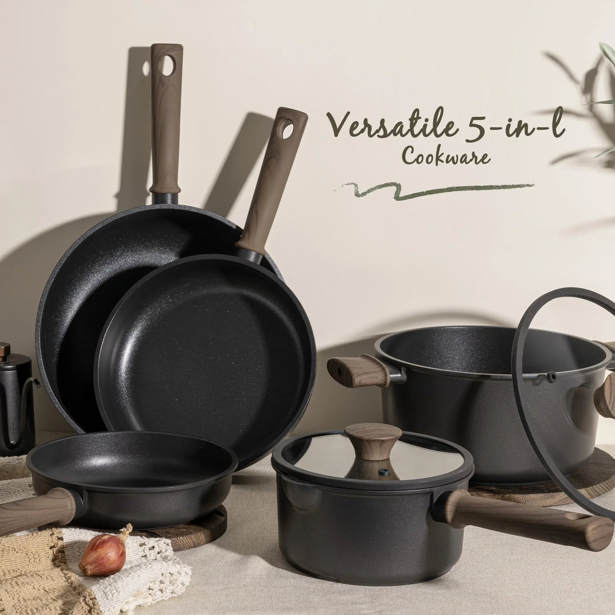 Nouveauté 2026 – Ensemble de 18 pièces Astercook , casseroles et poêles antiadhésives avec élégante poignée en bois, compatible four jusqu'à 250 °C (480 °F), compatible induction, idéal pour les voyages en camping-car, le camping et les pique-niques,