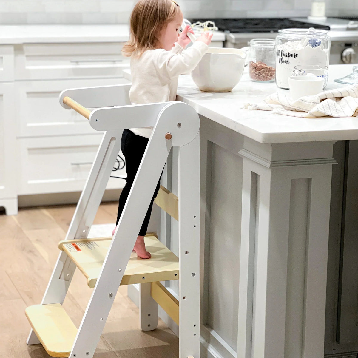 Nouveauté 2026 – Tour de cuisine pliable HARPPA pour tout-petits, tour sur pied pour enfants de 1,5 à 6 ans, blanche
