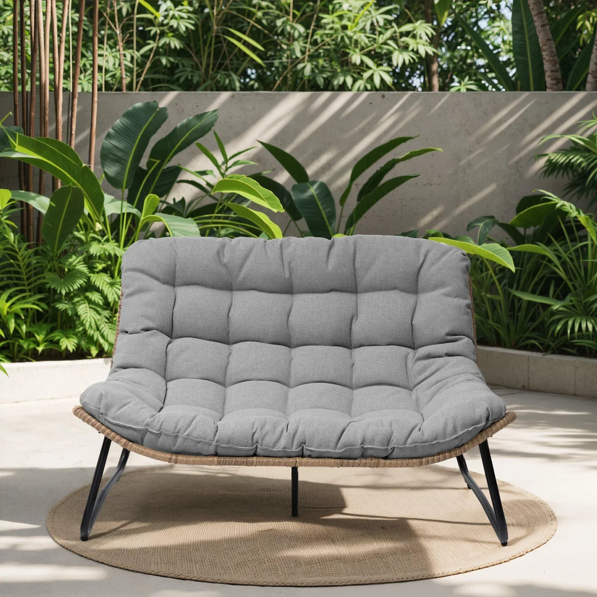 Nouveauté 2026 – Canapé deux places de patio Crestlive Products , grand meuble en rotin résistant aux intempéries avec coussins moelleux, canapé d'extérieur pour balcon, piscine, jardin (beige
