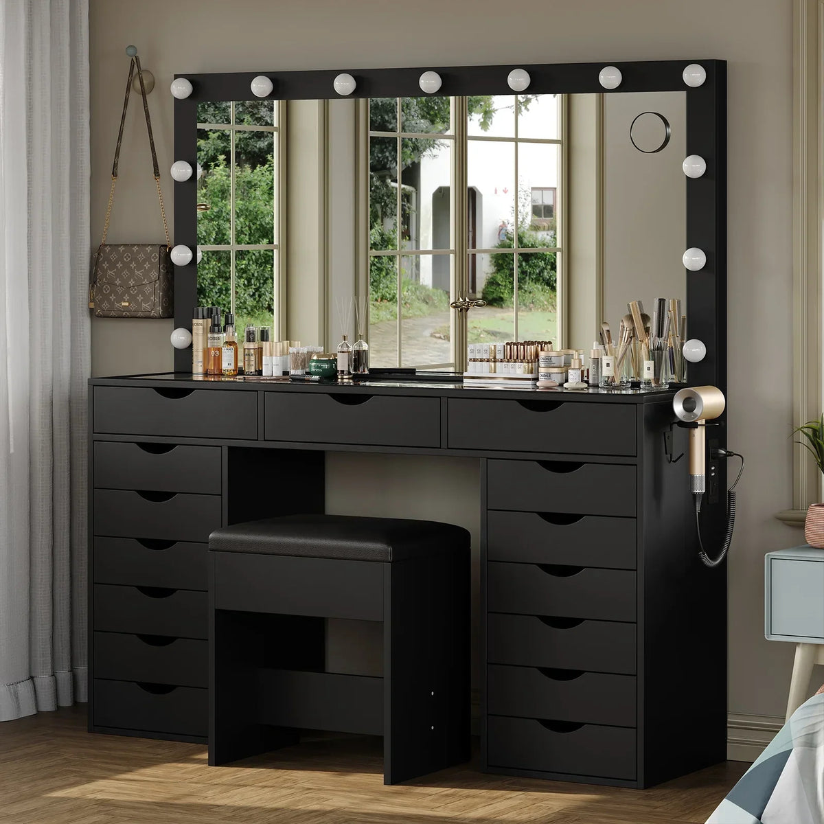 Nouveauté 2026 – Coiffeuse Yanosaku à 15 tiroirs avec prise électrique, miroir et 13 lumières LED, 3 modes d'éclairage de couleur, luminosité réglable, plateau en verre, ensemble coiffeuse pour chambre à coucher