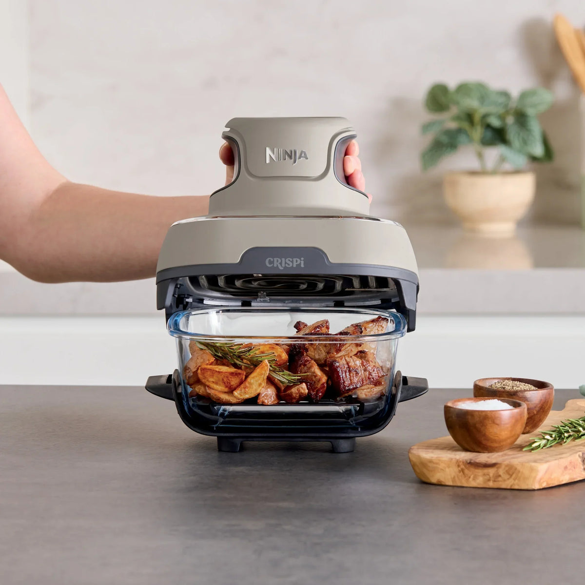 Nouveauté 2026 – Friteuse à air portable Ninja Crispi 4-en-1 en verre , récipients de 4 pintes et 6 tasses, Cyberspace