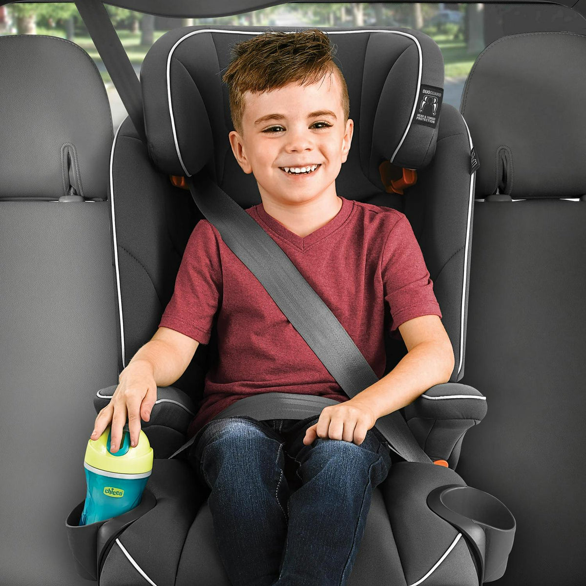 Nouveauté 2026 – Siège auto rehausseur et harnais Chicco MyFit - Fathom (Gris/Bleu). Neuf