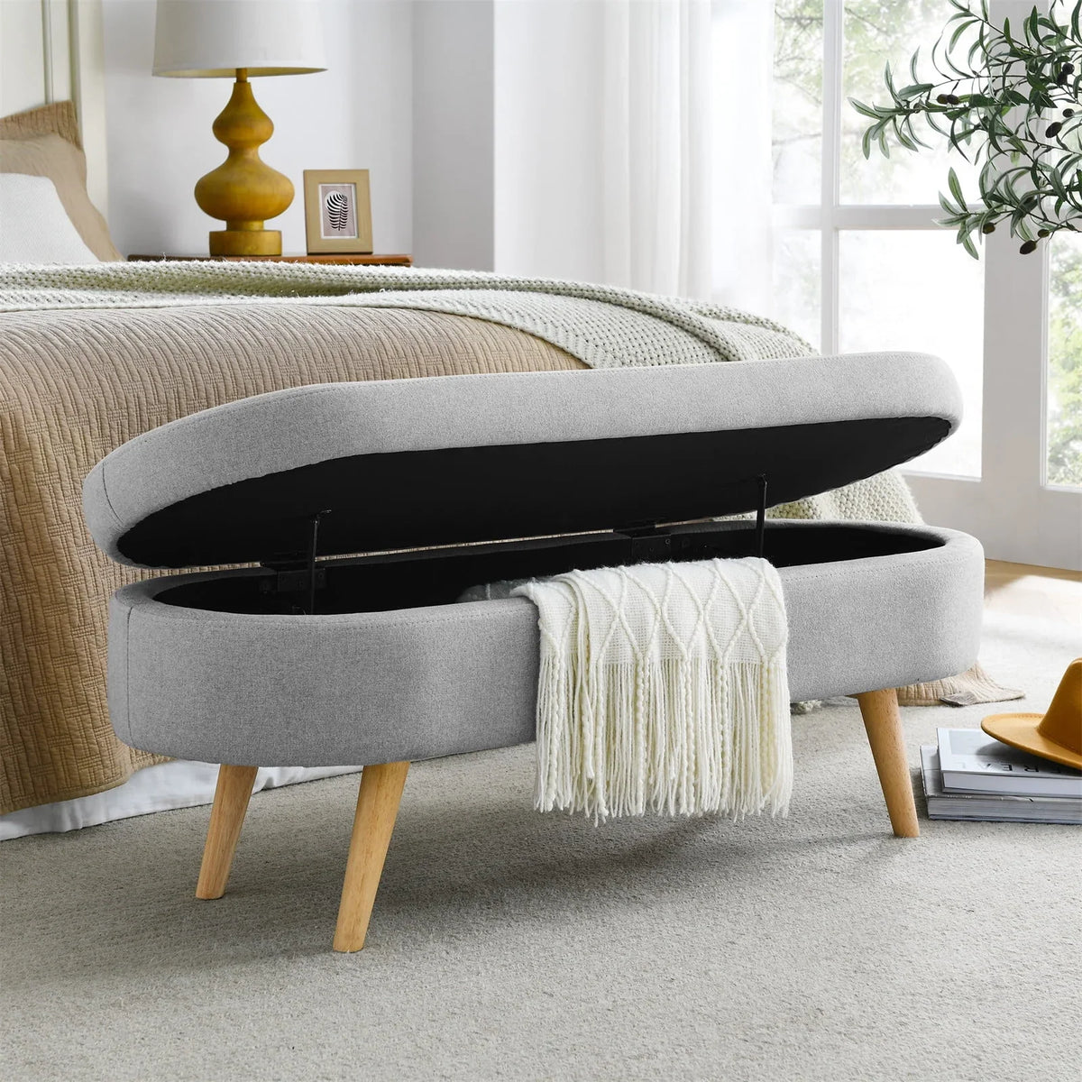 Nouveauté 2026 – Nouveau banc ottoman de rangement ovale de 110 cm (43,5 po) avec pieds en bois massif, revêtement en lin, charnière de sécurité, idéal pour l'entrée ou comme banc d'intérieur au pied du lit, à côté d'un canapé ou dans une entrée