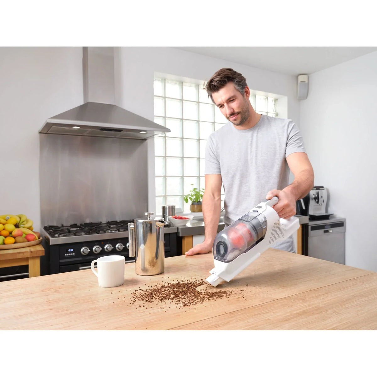 Nouveauté 2026 – Aspirateur balai sans fil BLACK+DECKER POWERSERIES+ 20V MAX , avec brosse anti-emmêlement, convertible en aspirateur à main, autonomie de 44 minutes, BHFEA520J