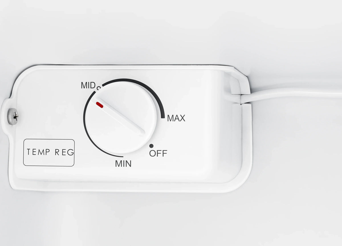Nouveauté 2026 – Mini-réfrigérateur Hisense 1,6 pi³ à une porte, noir, Energy Star, garantie d'un an, WMS017M6XBE (neuf), année