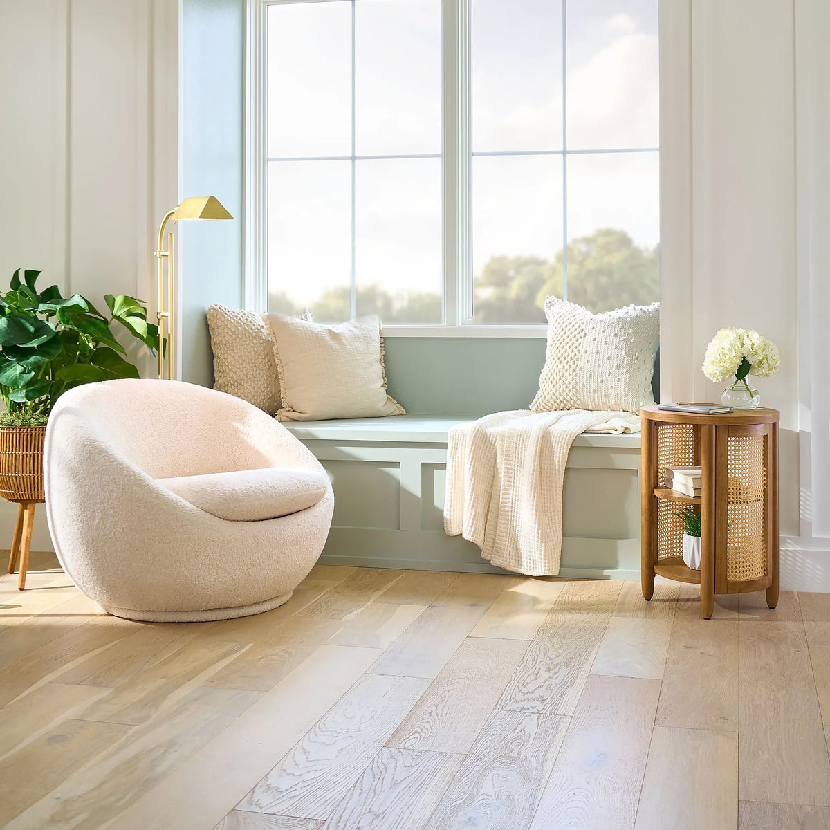 Nouveauté 2026 – Fauteuil pivotant Mira de Better Homes & Gardens , en peau de mouton retournée crème