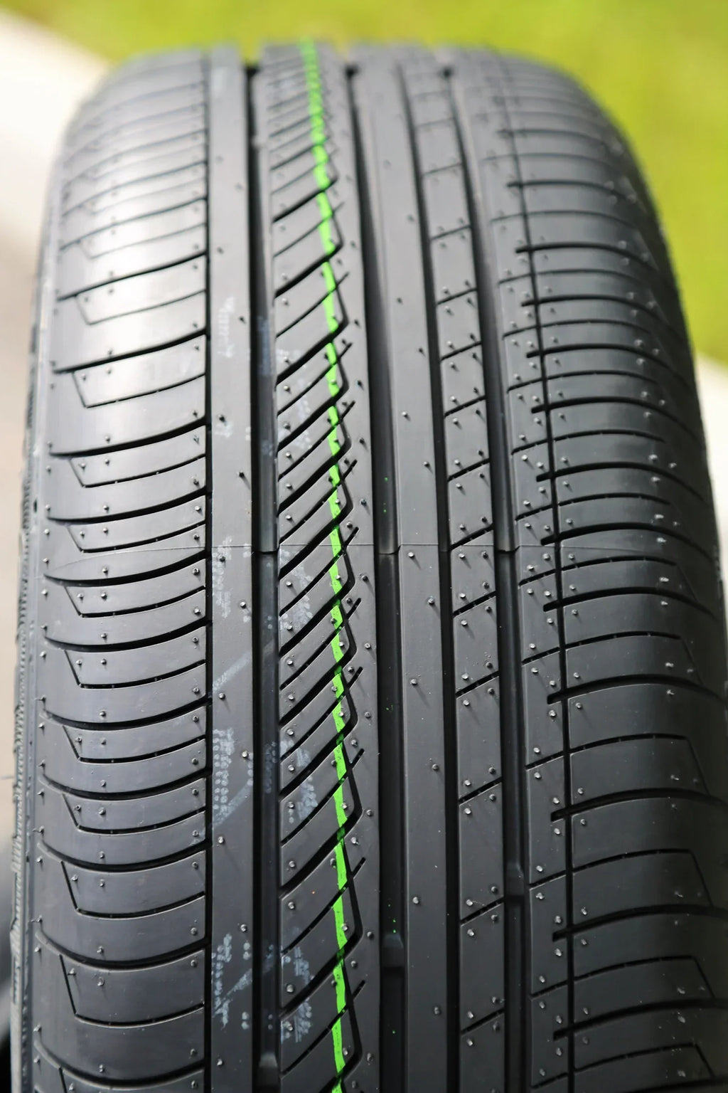 Nouveauté 2026 – Ensemble de 4 pneus Forceum Ecosa 175/70R13 82H toutes saisons