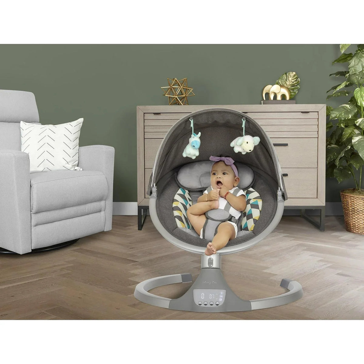 Nouveauté 2026 – Balancelle pour bébé Dream On Me Zazu . Balancelle pour nourrisson. 5 vitesses de balancement. Deux jouets intégrés. Connectivité Bluetooth et télécommande. Gris et bleu
