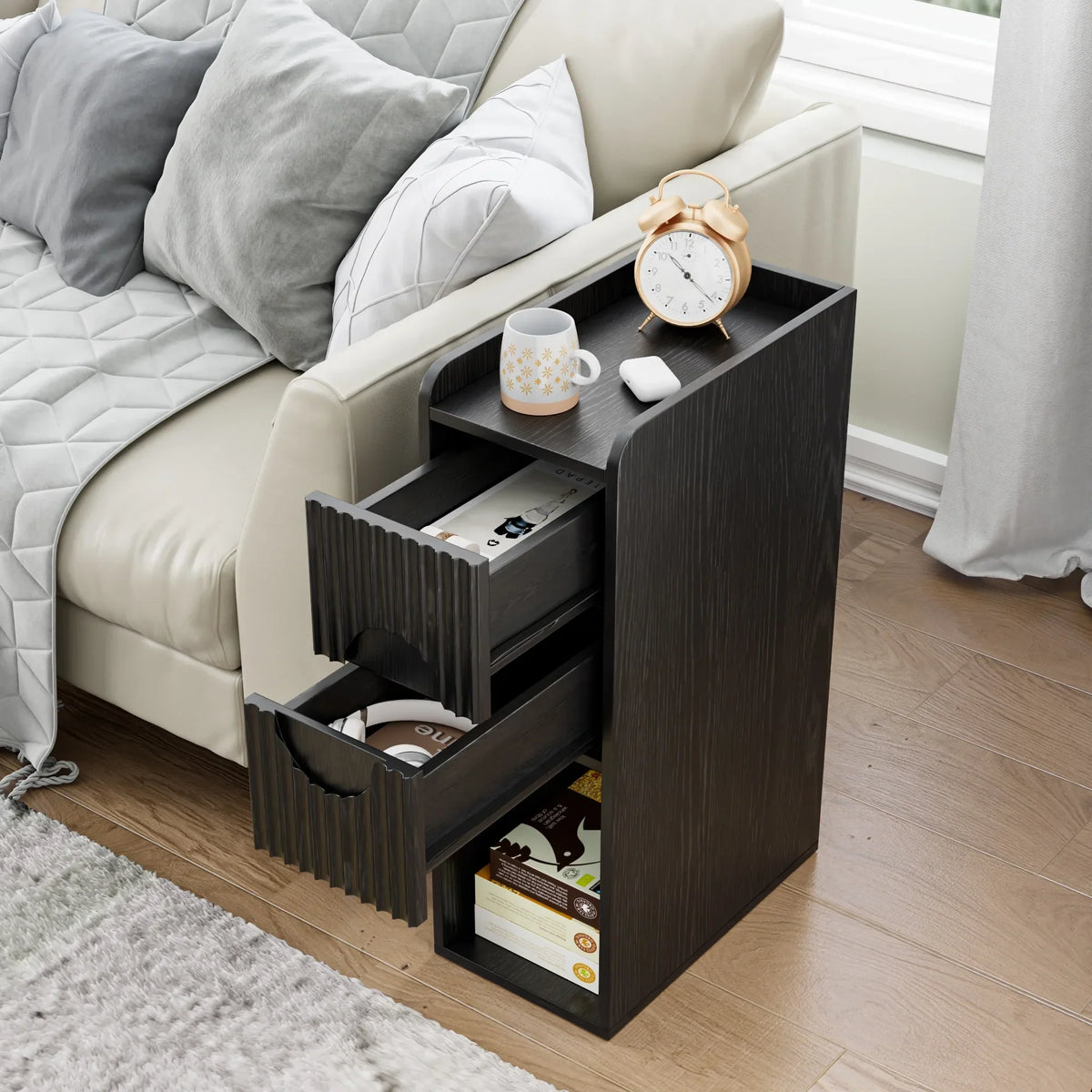 Nouveauté 2026 – Ensemble de 2 tables de chevet étroites Narrow avec tiroirs, table d'appoint fine cannelée avec rangement pour petits espaces