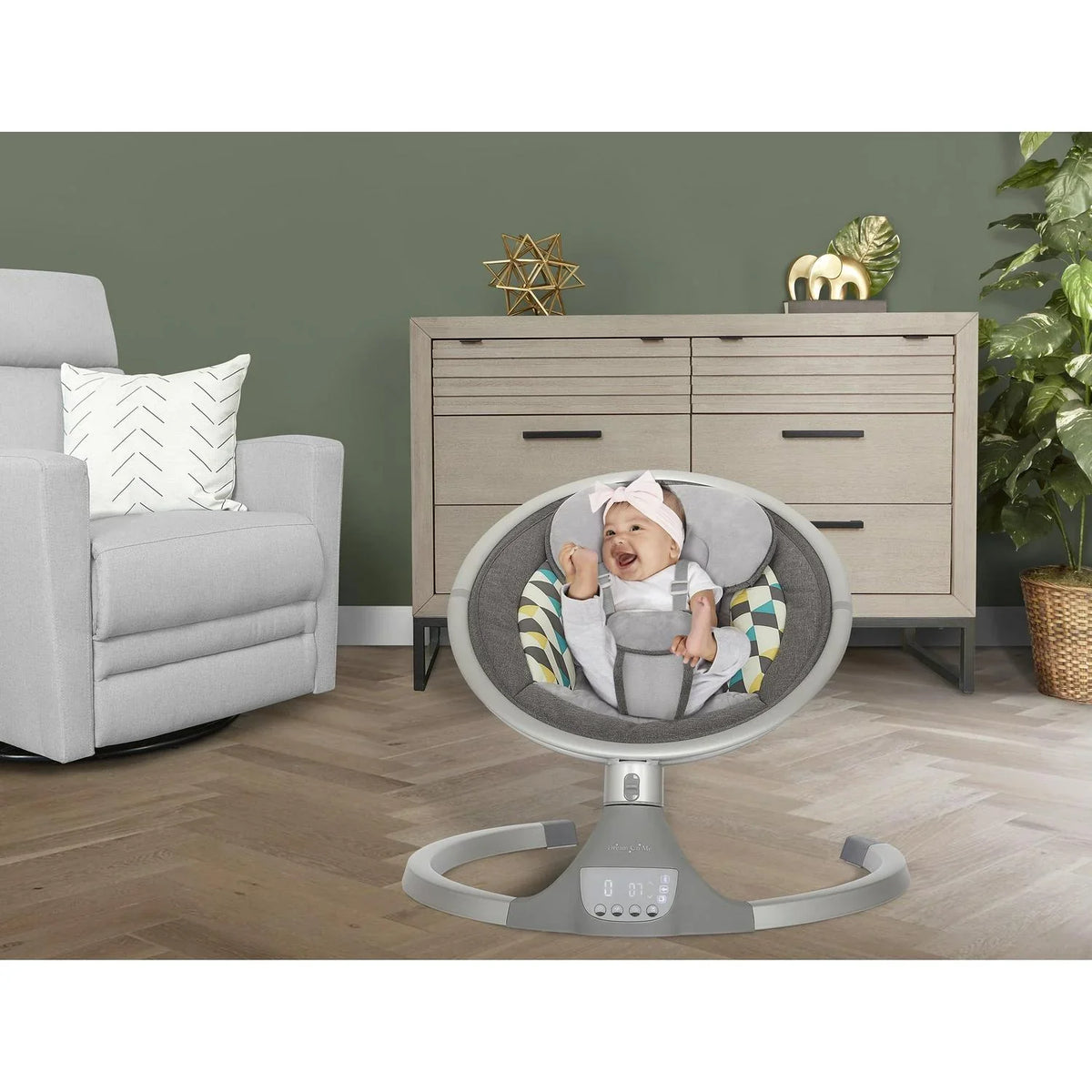 Nouveauté 2026 – Balancelle pour bébé Dream On Me Zazu . Balancelle pour nourrisson. 5 vitesses de balancement. Deux jouets intégrés. Connectivité Bluetooth et télécommande. Gris et bleu