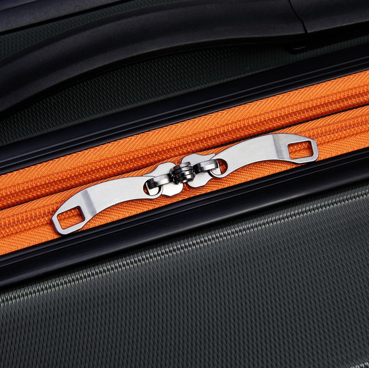 Nouveauté 2026 – Valise rigide à roulettes Securitech by Delsey Citadel 31" (grand modèle, verte), modèle , grande taille, enregistrée