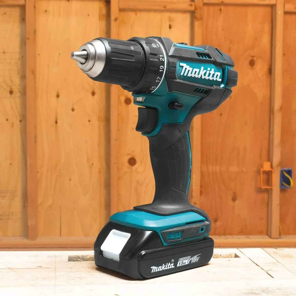 Nouveauté 2026 – Ensemble d'outils sans fil Makita 18 V Lithium-Ion, 1,5 Ah, lot de 2