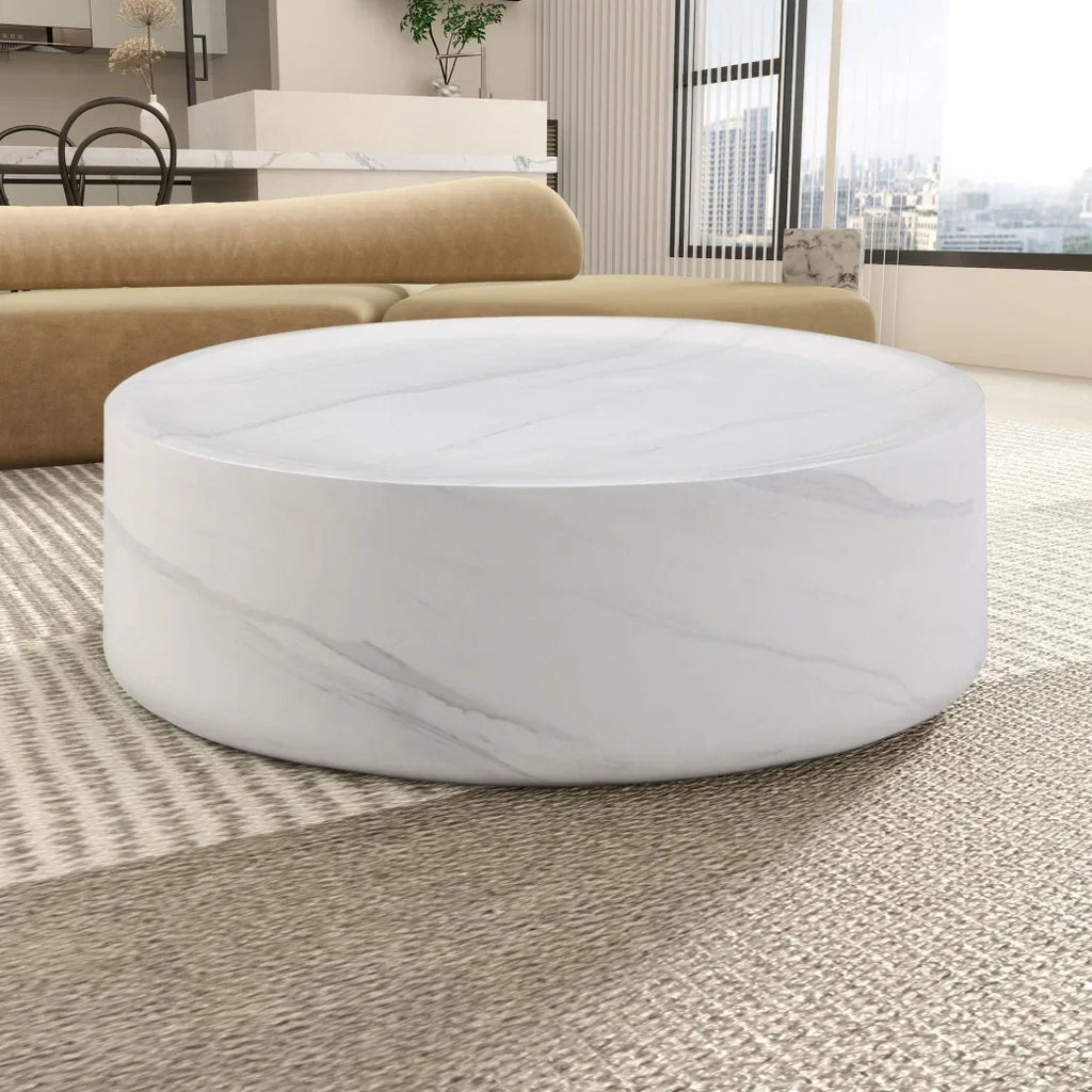 Nouveauté 2026 – Table basse ronde 31,49'' avec texture marbre, table basse circulaire moderne en fibre de verre, table d'appoint pour salon ou extérieur, livrée montée, finition marbre