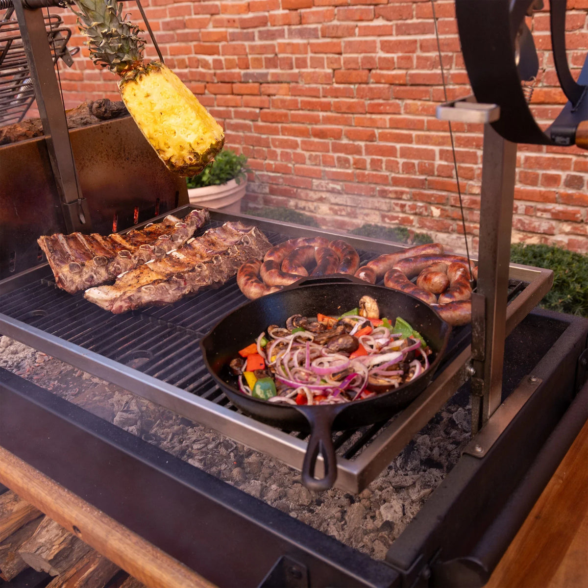 Nouveauté 2026 – Barbecue argentin Santa Maria XL à bois et charbon de bois Backyard Discovery , avec pince Asado