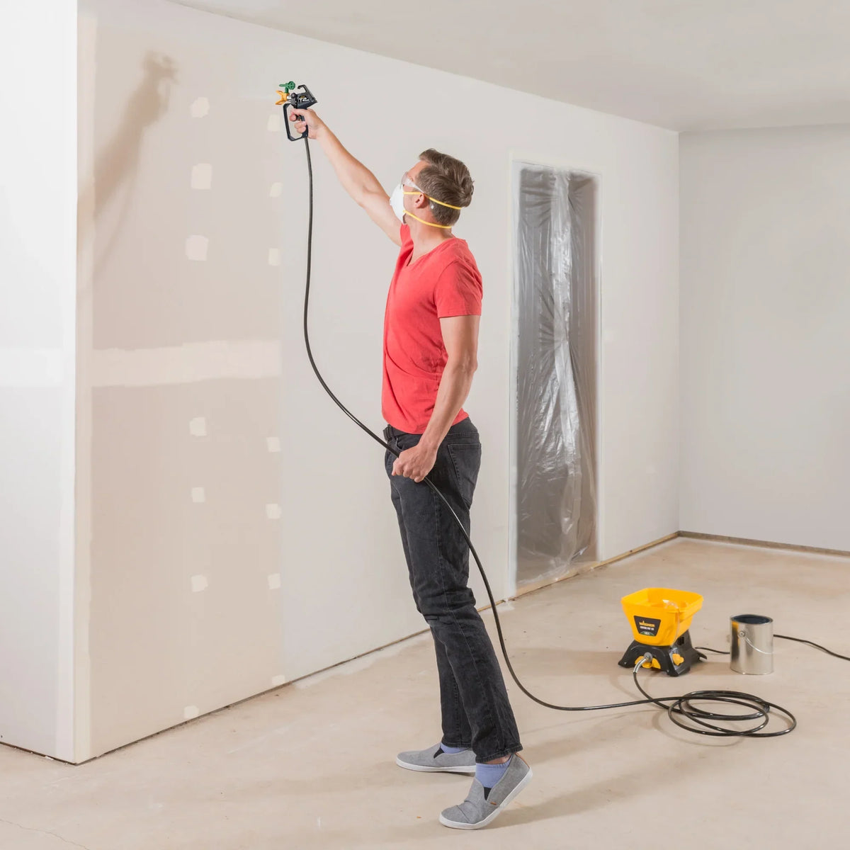Nouveauté 2026 – Pulvérisateur de peinture/teinture Wagner Control Pro 130 haute efficacité sans air avec réservoir de 1,5 gallon