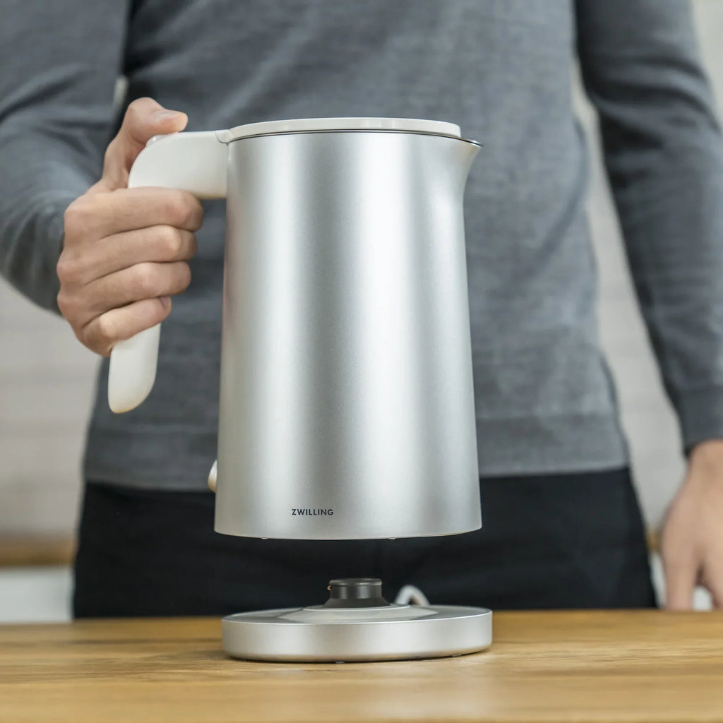 Nouveauté 2026 – Bouilloire électrique sans fil Enfinigy Cool Touch 1 litre ZWILLING , avec eau chaude instantanée - Noire
