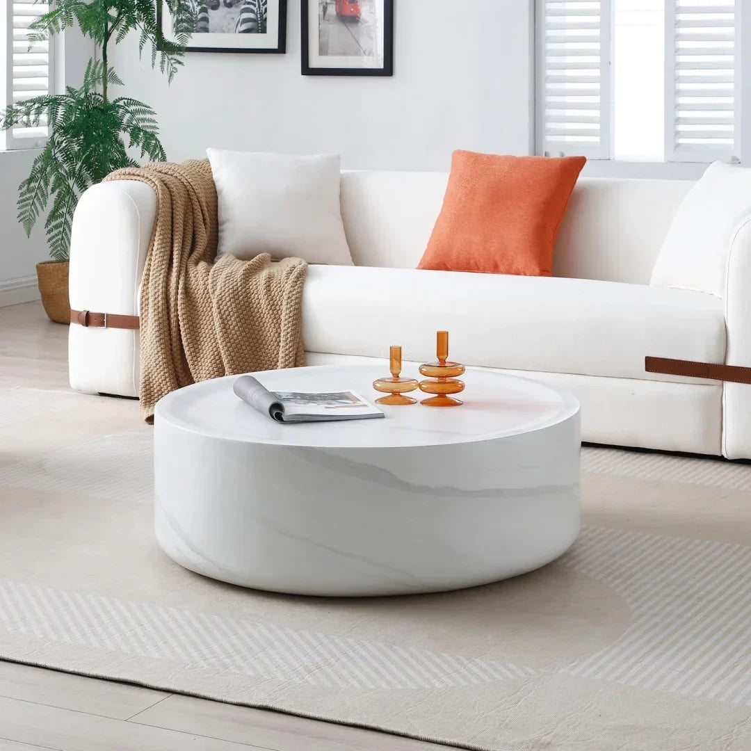 Nouveauté 2026 – Table basse ronde 31,49'' avec texture marbre, table basse circulaire moderne en fibre de verre, table d'appoint pour salon ou extérieur, livrée montée, finition marbre