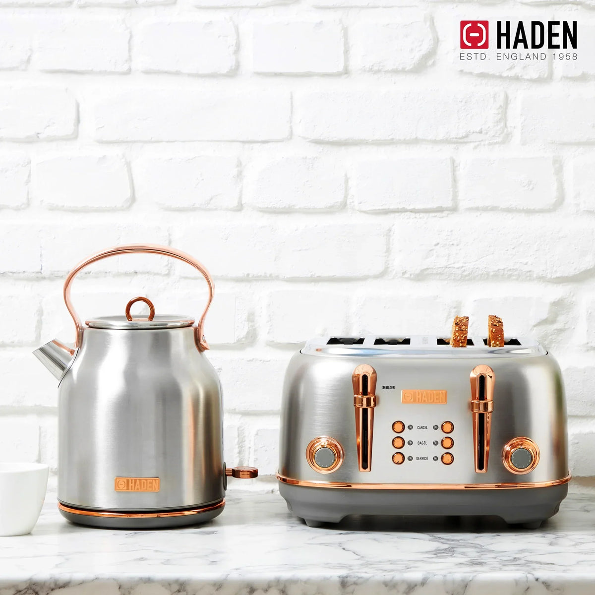 Nouveauté 2026 – Bouilloire électrique Haden Heritage 1500 1,7 W , finition noir mat avec accents cuivrés