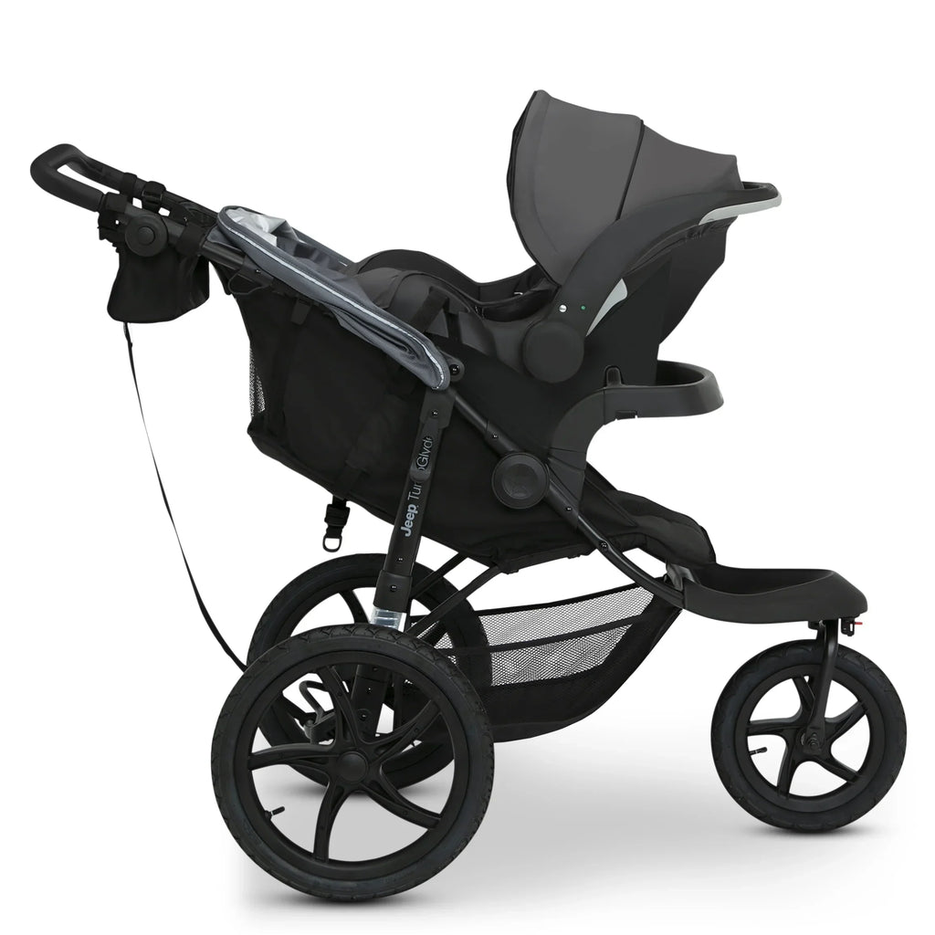 Nouveauté 2026 – Poussette de jogging Jeep TurboGlyde de Delta Children, noire
