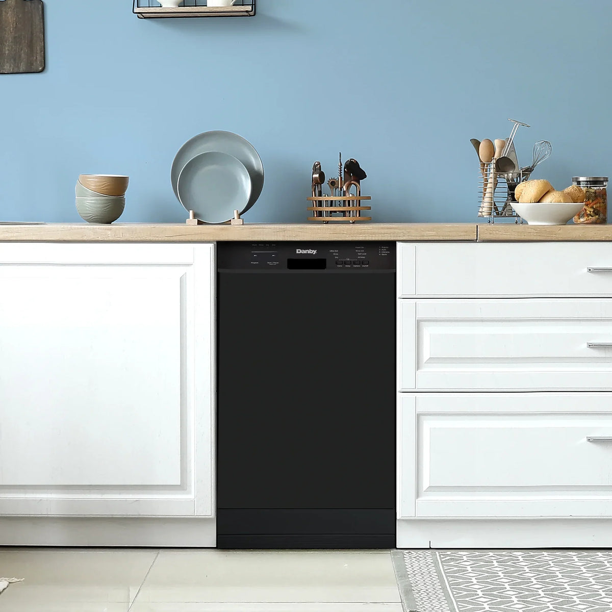 Nouveauté 2026 – Lave-vaisselle encastrable Danby DDW18D1ESS 18 po de large en acier inoxydable