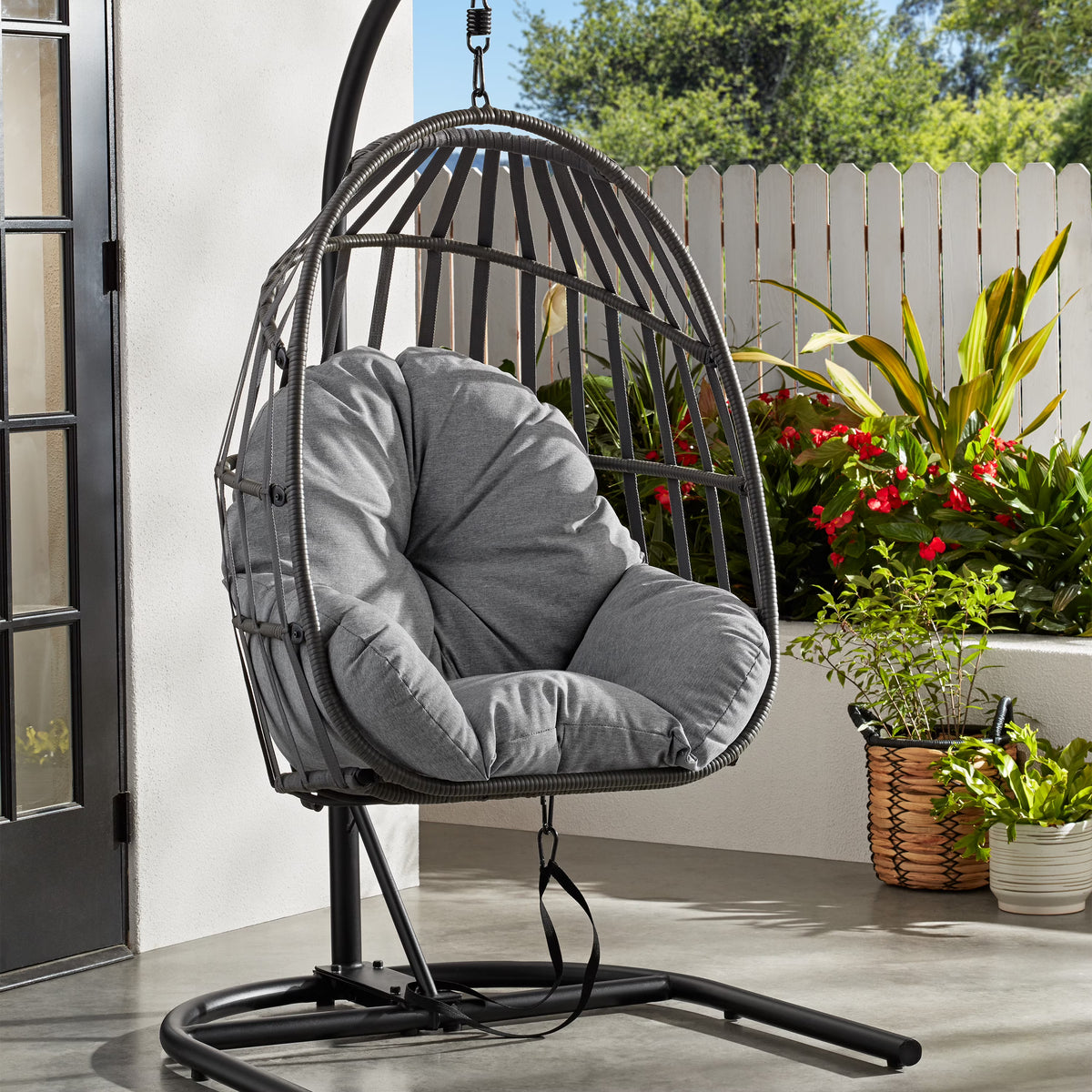Nouveauté 2026 – Fauteuil suspendu œuf en osier d'extérieur Mainstays, gris, collection