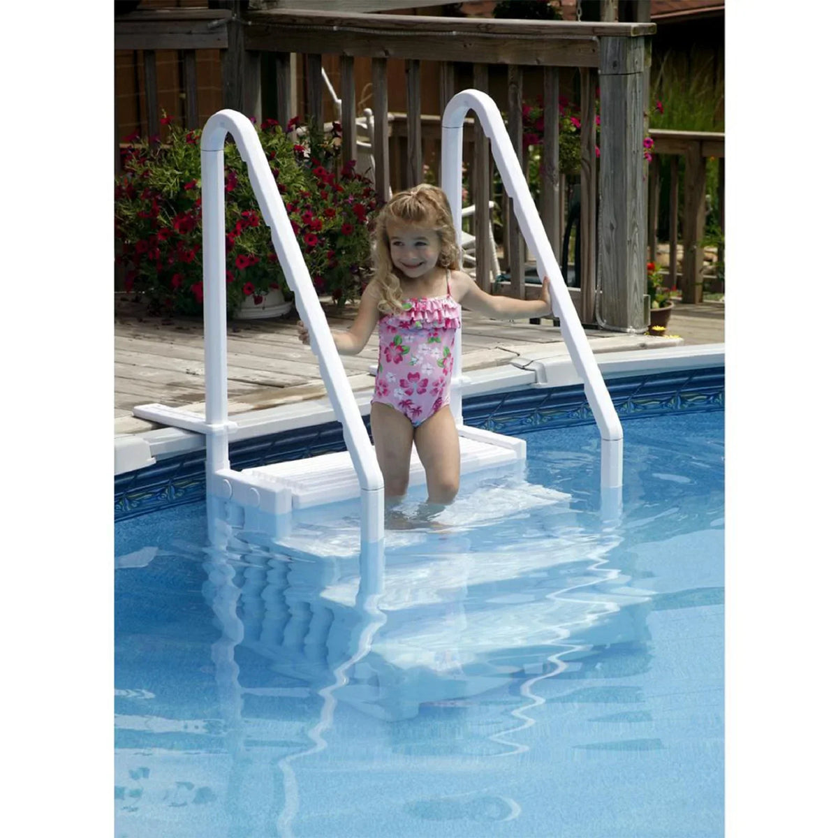 Nouveauté 2026 – Échelle Blue Torrent Antigua avec rampes pour piscines hors sol, blanche