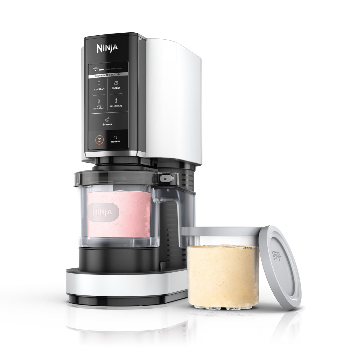 Nouveauté 2026 – Sorbetière Ninja CREAMi , pour gelato, garnitures, milkshakes, sorbets, bols de smoothie et plus encore, 5 programmes à une touche, avec (2) récipients de 473 ml (16 oz) et couvercles, idéale pour les enfants, blanche, NC300WH