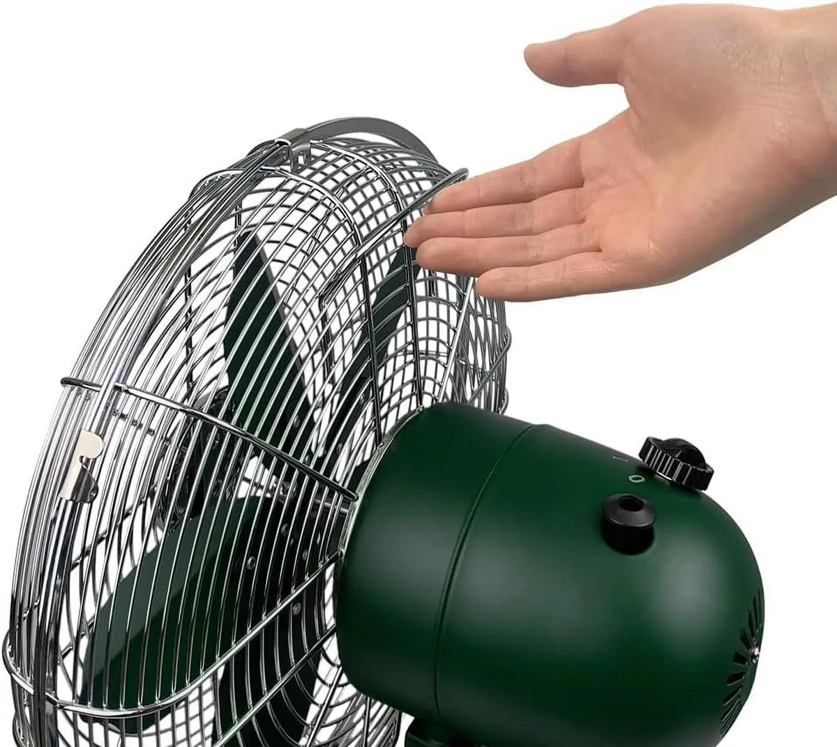 Nouveauté 2026 – Ventilateur de table rétro tout métal Good Housekeeping (92618) avec 3 vitesses, large oscillation et poignée de transport