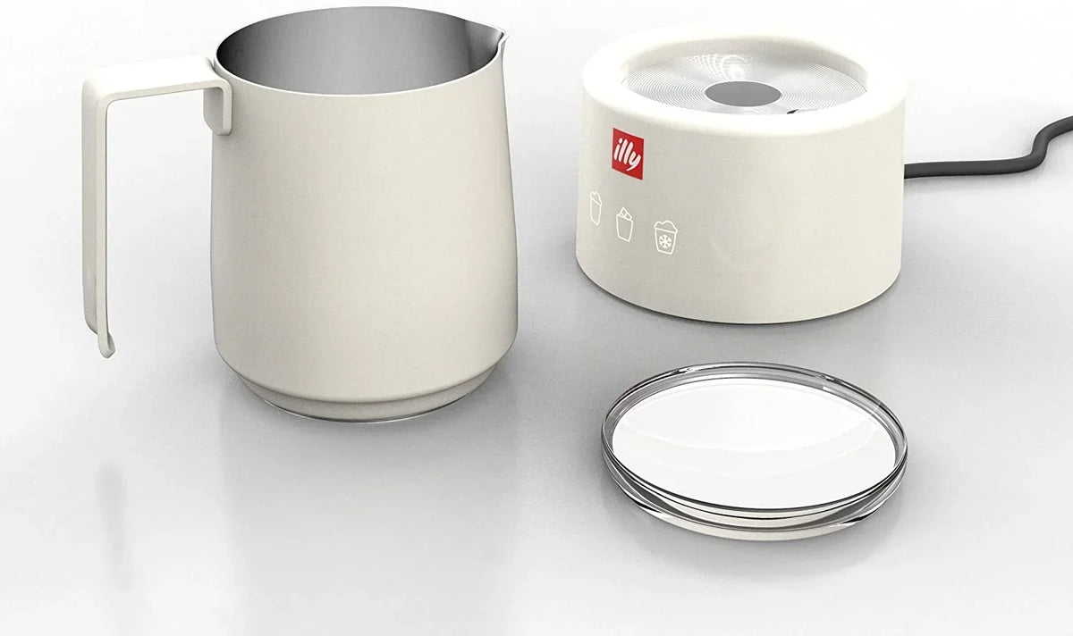 Nouveauté 2026 – Mousseur à lait électrique illy - Noir et acier inoxydable