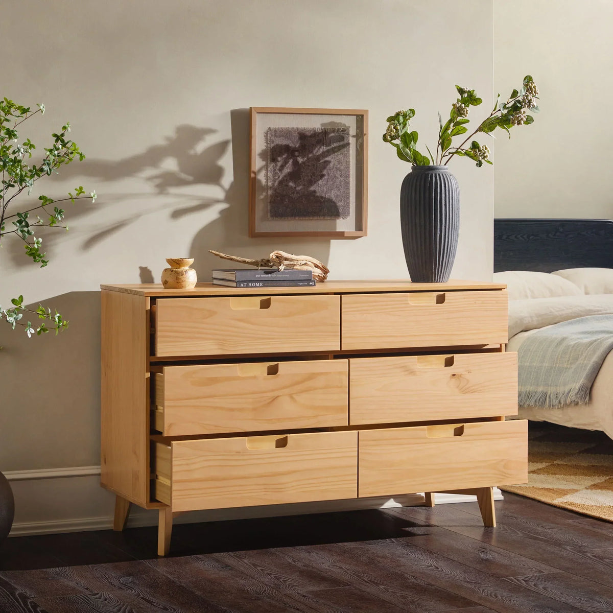 Nouveauté 2026 – Commode Walker Edison Sonoma 6 tiroirs en bois massif couleur caramel