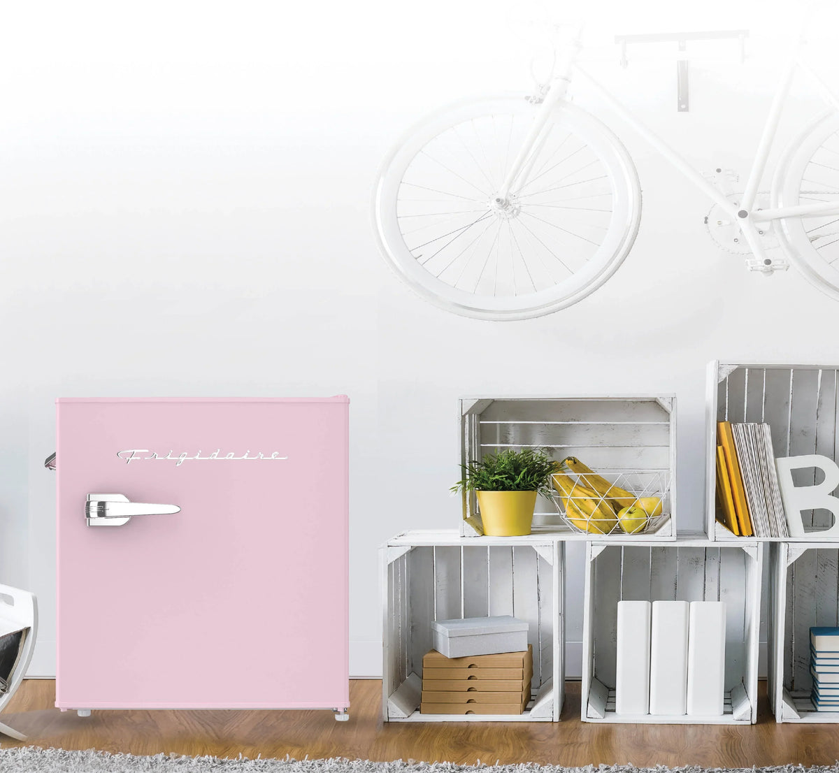 Nouveauté 2026 – Réfrigérateur Frigidaire , 1,6 pi³, style rétro compact, avec ouvre-bouteille latéral, couleur corail