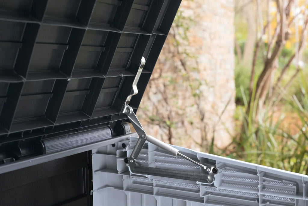 Nouveauté 2026 – Abri de jardin Keter Store-It-Out Prime , 1,3 x 1,1 m, en résine grise, avec charnières à levage facile. Idéal pour ranger outils de jardin, jouets de piscine et accessoires de jardin