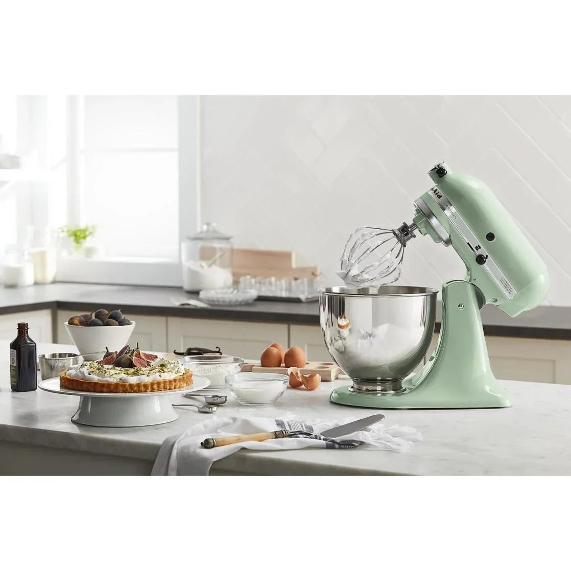 Nouveauté 2026 – Robot pâtissier KitchenAid Artisan Series 5 pintes à tête inclinable, coloris Wildflower, KSM156CXWF (édition