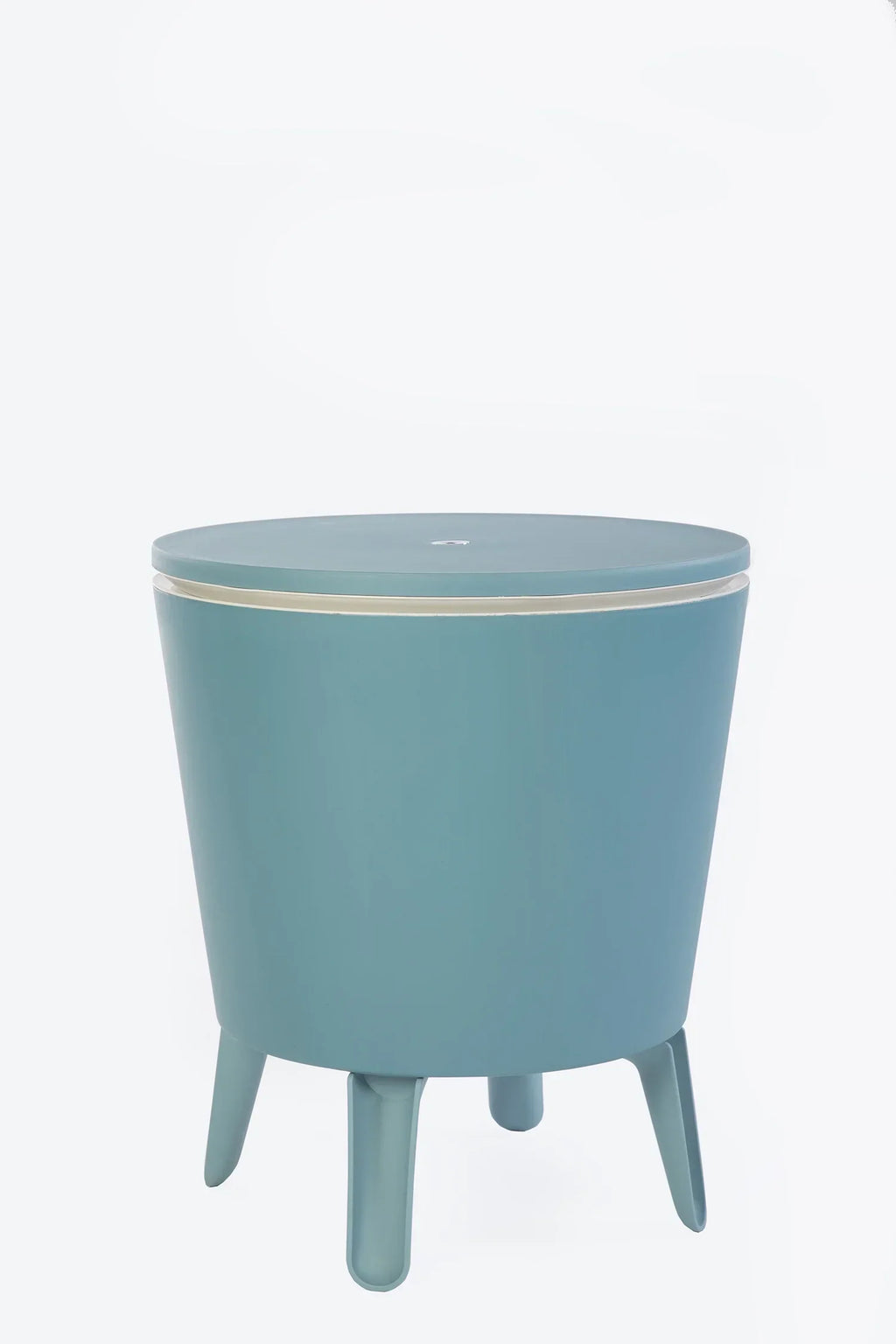 Nouveauté 2026 – Table d'appoint et bar isotherme Keter Pacific Cool Bar 2 en 1 de 28 litres (7,5 gallons), résistante aux intempéries, en résine durable, aspect rotin marron