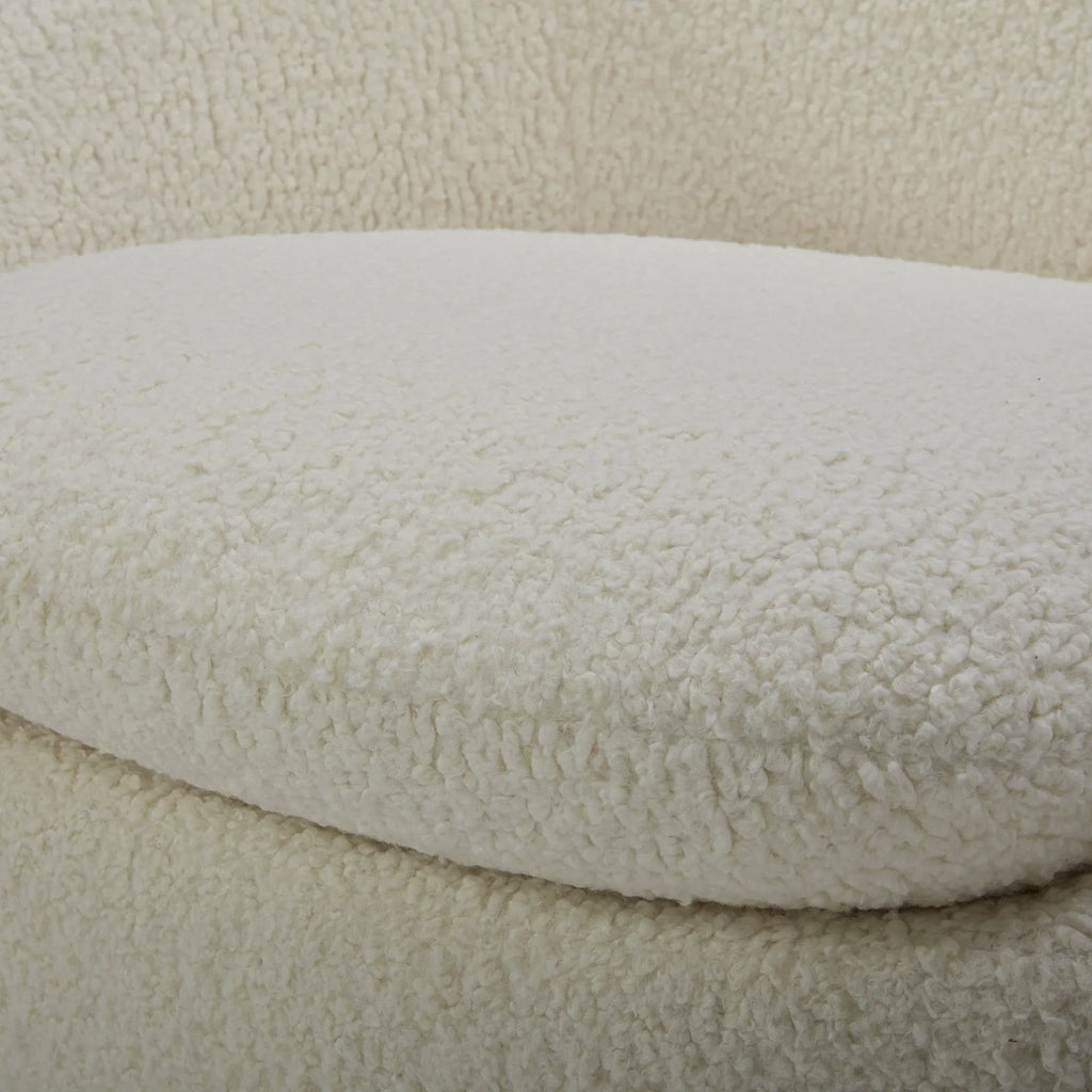 Nouveauté 2026 – Fauteuil pivotant Mira de Better Homes & Gardens , en peau de mouton retournée crème