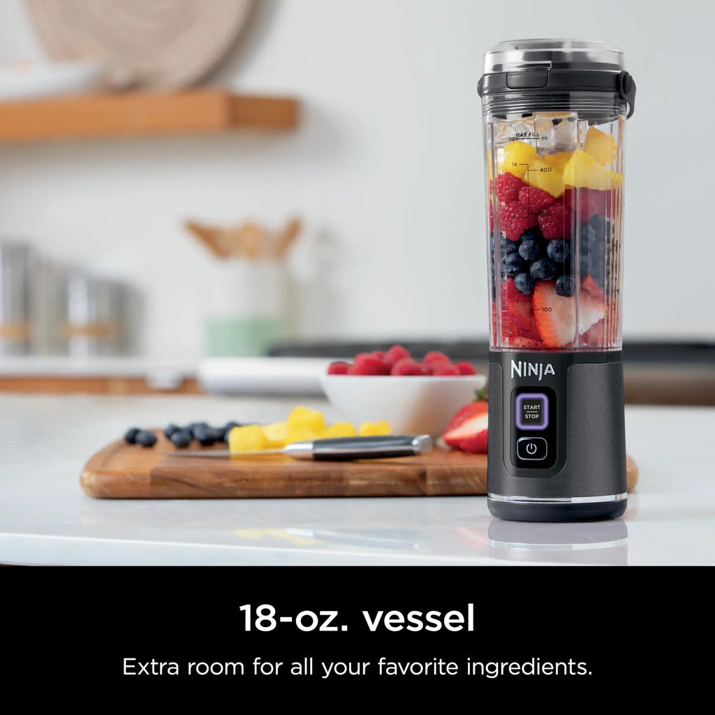 Nouveauté 2026 – Blender portable Ninja Blast , sans fil, bol de 532 ml (18 oz), blender individuel pour milkshakes et smoothies, sans BPA, couvercle étanche et bec verseur, rechargeable par USB-C, pièces compatibles lave-vaisselle, violet métallisé