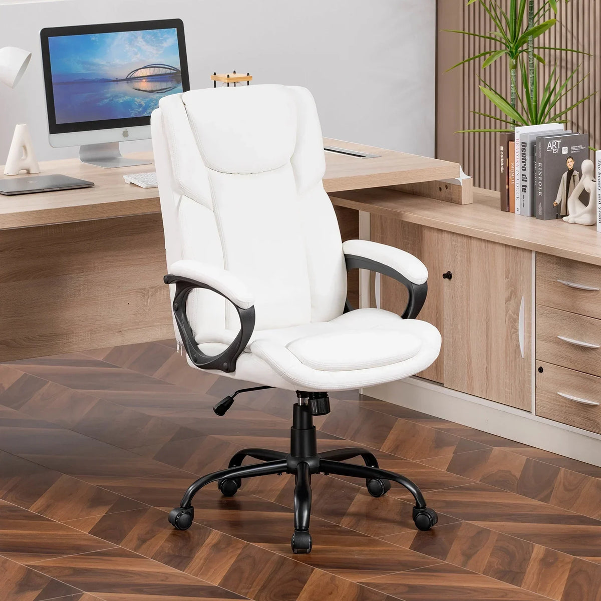 Nouveauté 2026 – Fauteuil de bureau ergonomique Mainstays Executive à dossier haut en cuir noir