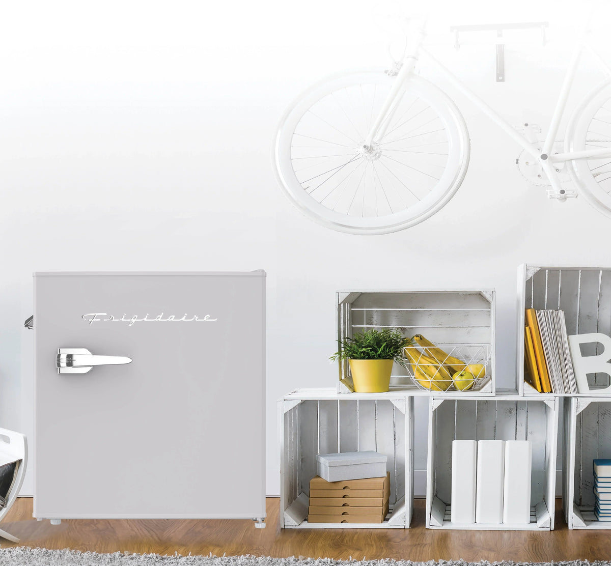 Nouveauté 2026 – Réfrigérateur Frigidaire , 1,6 pi³, style rétro compact, avec ouvre-bouteille latéral, couleur corail