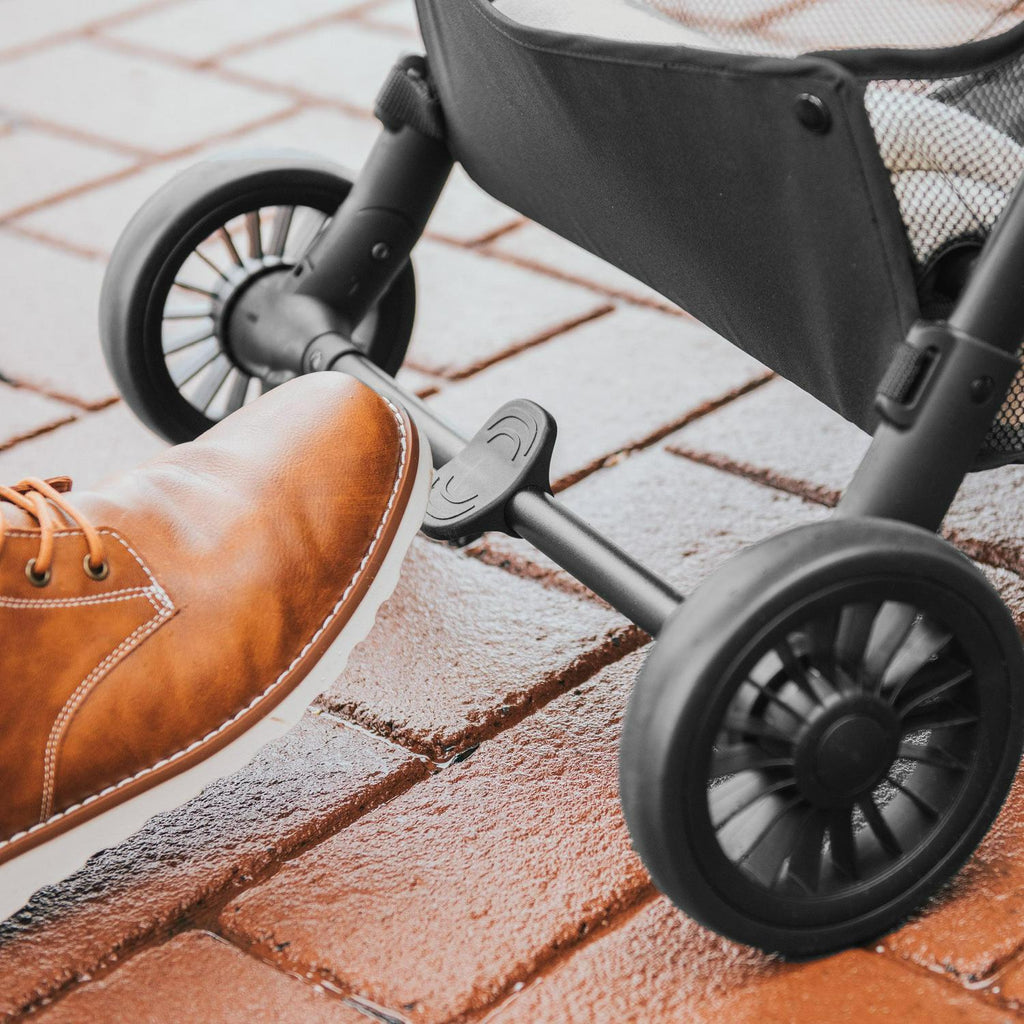 Nouveauté 2026 – Poussette compacte Chicco Presto - Graphite (Gris). Neuve