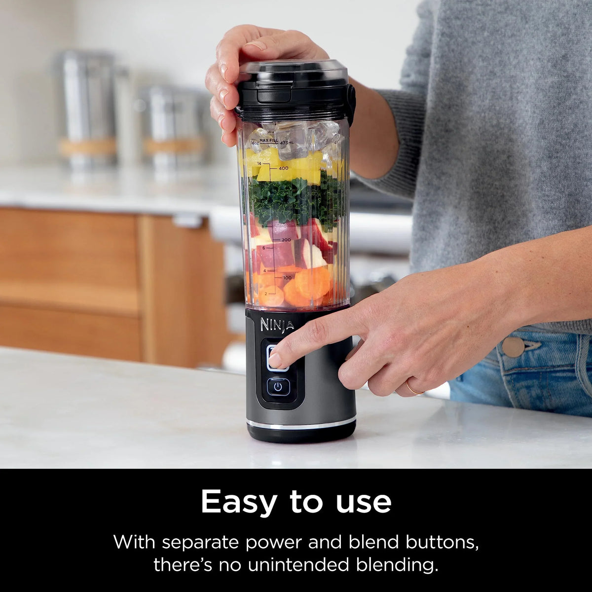 Nouveauté 2026 – Blender portable Ninja Blast , sans fil, bol de 532 ml (18 oz), blender individuel pour milkshakes et smoothies, sans BPA, couvercle étanche et bec verseur, rechargeable par USB-C, pièces compatibles lave-vaisselle, violet métallisé